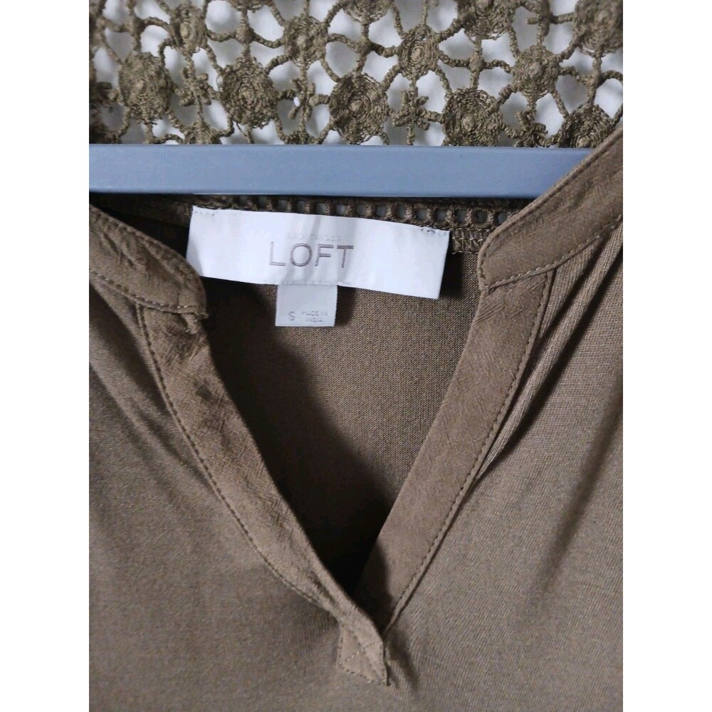 Loft Womens Sleeveless‎ Lace Ruffle Bottom Green Blouse Top Size S - Picture 3 of 7